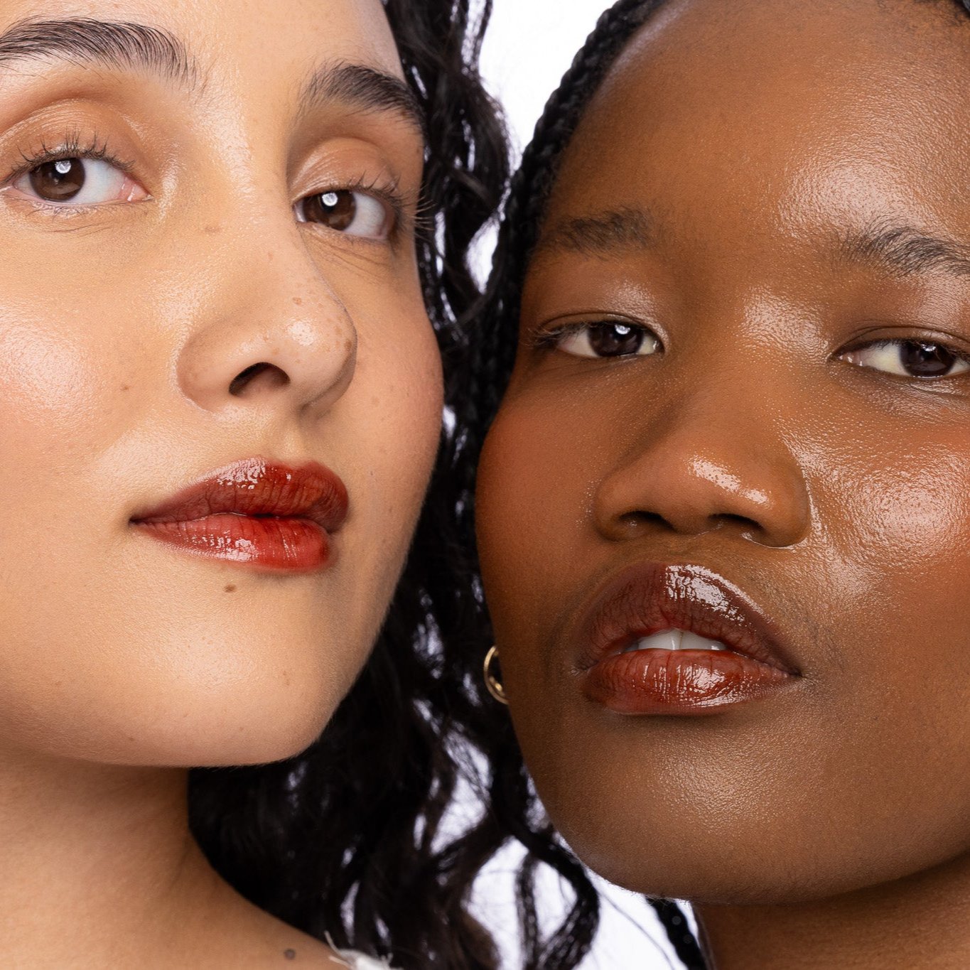 Cocoa Lip Glaze with Hyaluronic Acid & Peptides