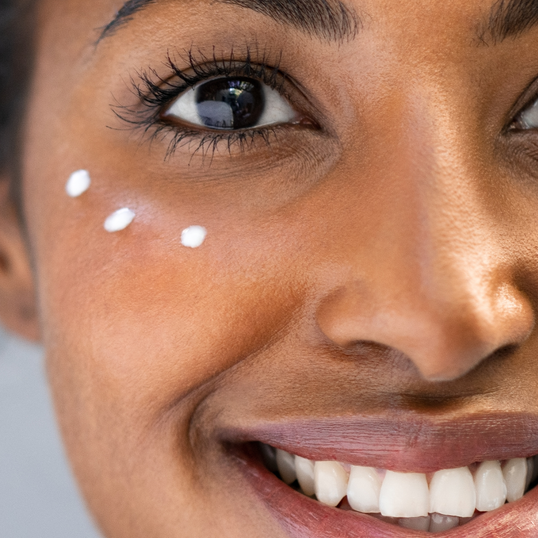 Brightening Eye Cream with Niacinamide, Aloe &amp; Cucumber Extract