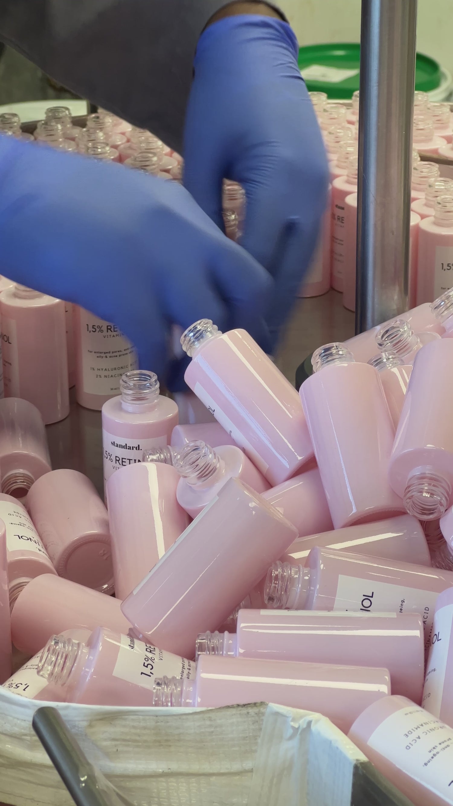 Retinol 1,5% (Vitamin A)  Serum with Niacinamide &amp; Hyaluronic Acid