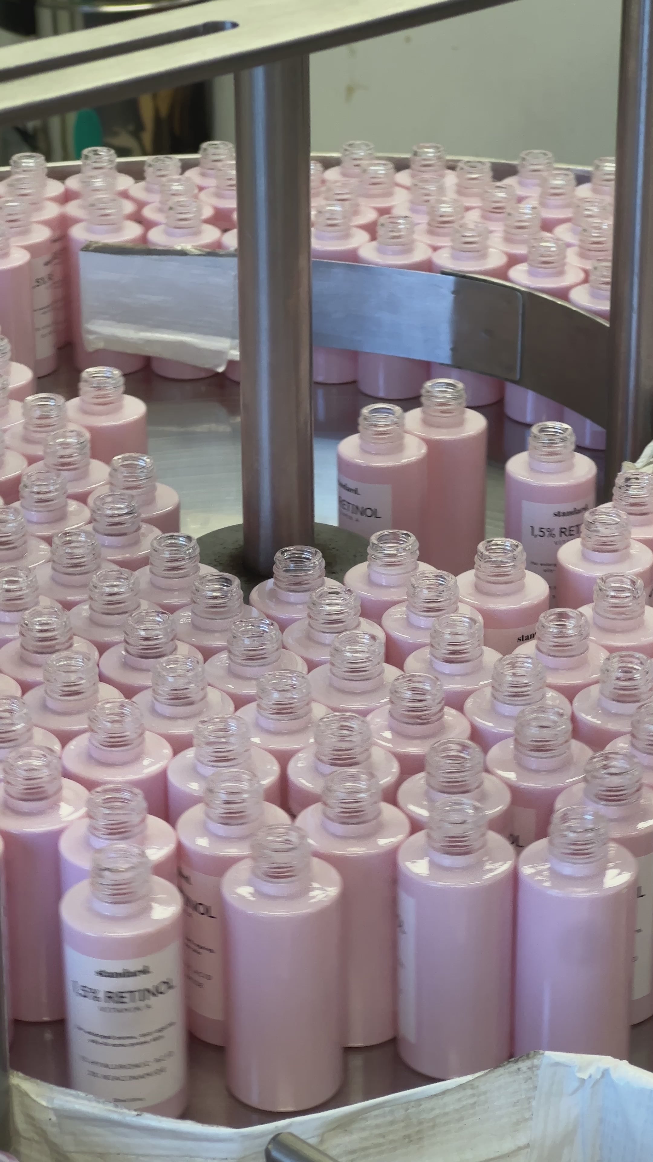 Retinol 1,5% (Vitamin A)  Serum with Niacinamide &amp; Hyaluronic Acid